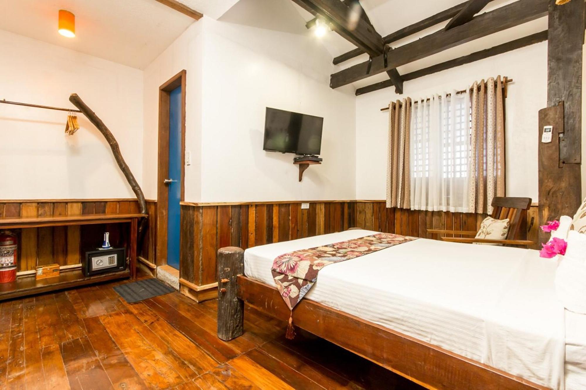 Oldwoods By The Sea Nature Resort Bani Pangasinan Exterior photo