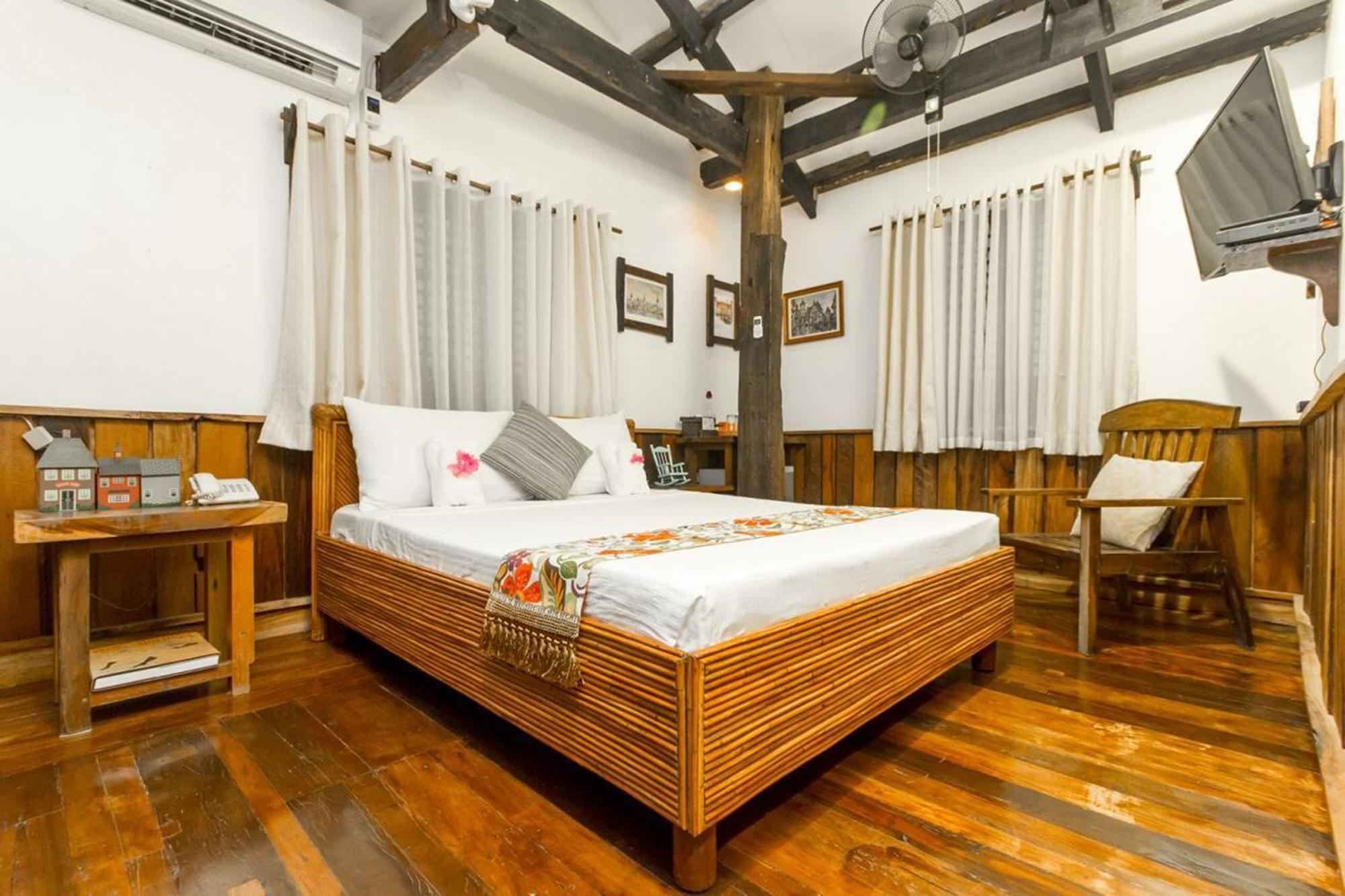 Oldwoods By The Sea Nature Resort Bani Pangasinan Exterior photo